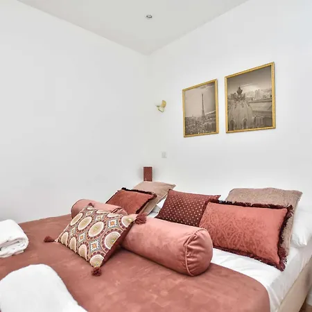 Amazing - Le Marais *